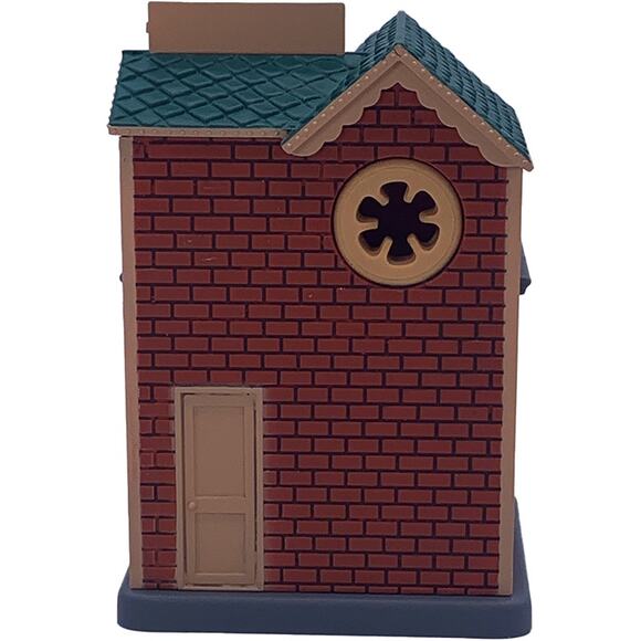 Hallmark Keepsake Korners 2017 Halls Station Christmas Ornament in Box - Picture 4 of 6